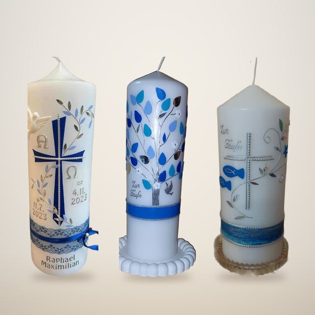 Taufkerzen in Blau mit Kreuz, Lebensbaum und Fisch